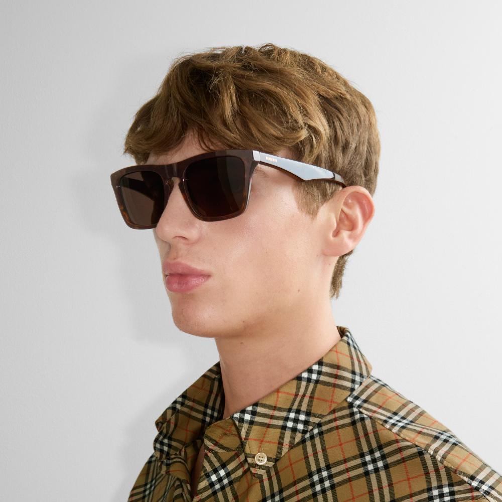 Burberry Gafas De Sol Code Con Montura CuadradaPrecio 220 00 €