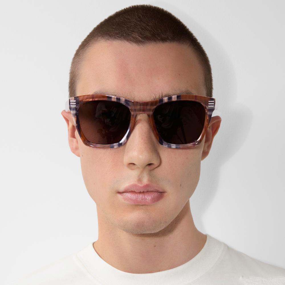 Burberry Gafas De Sol Con Montura Cuadrada CheckPrecio 210 00 € Disponibilidad Limitada