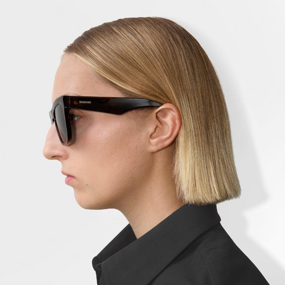 Burberry Gafas De Sol Con Montura CuadradaPrecio 210 00 € Personalizable Con Iniciales