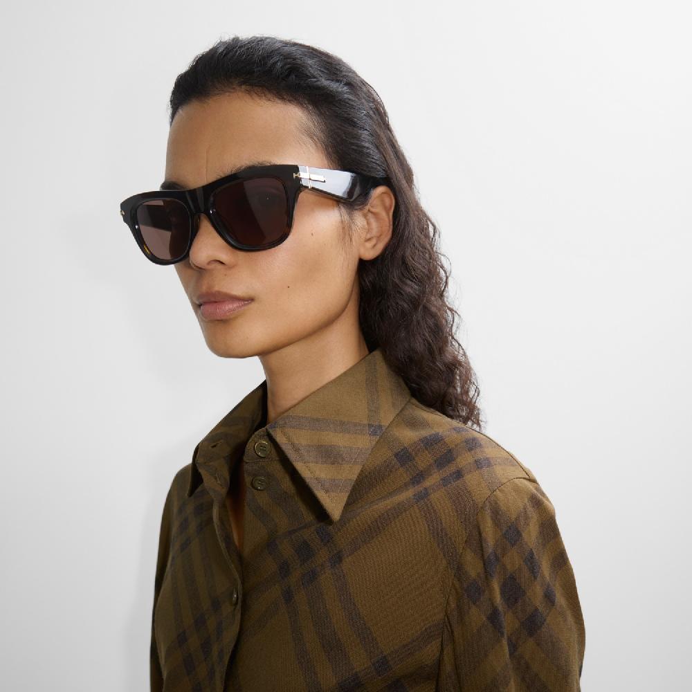 Burberry Gafas De Sol Logo Bar CuadradasPrecio 370 00 €