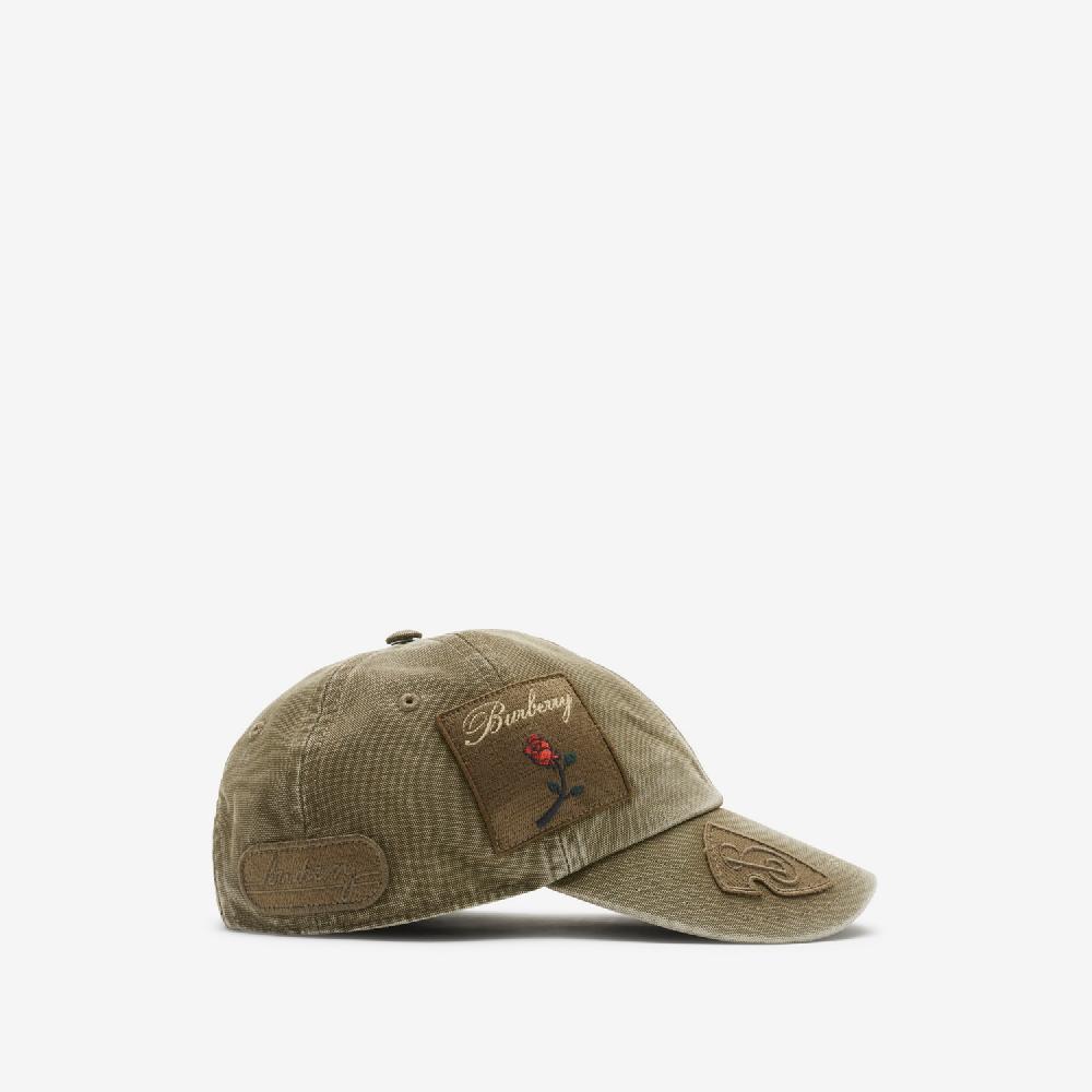 Burberry Gorra En Algodón Con DistintivoPrecio 520 00 €