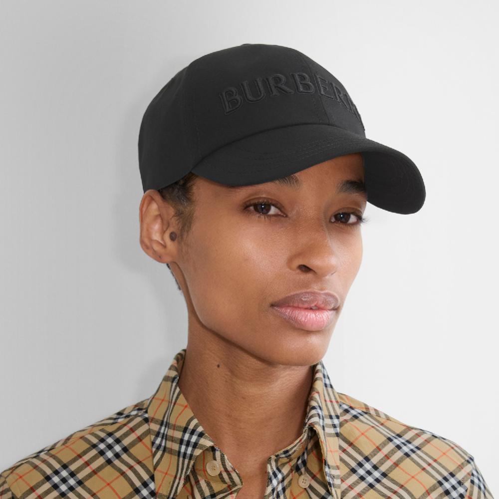 Burberry Gorra En Gabardina Con LogotipoPrecio 320 00 € Novedades