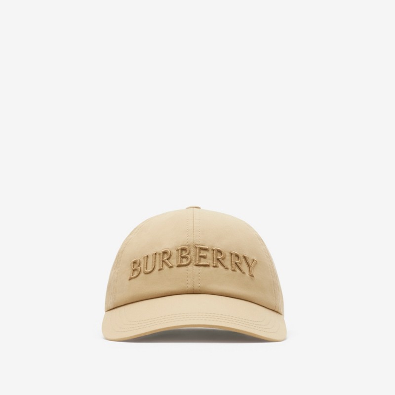 Burberry Gorra en gabardina con logotipoPrecio 320 00 € Novedades