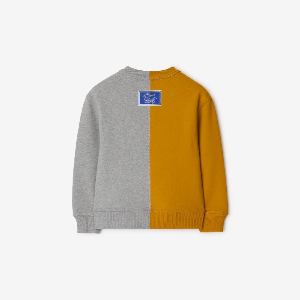 Burberry Jersey Bicolor En Algodón Con PatoPrecio 350 00 € 3-14 Años