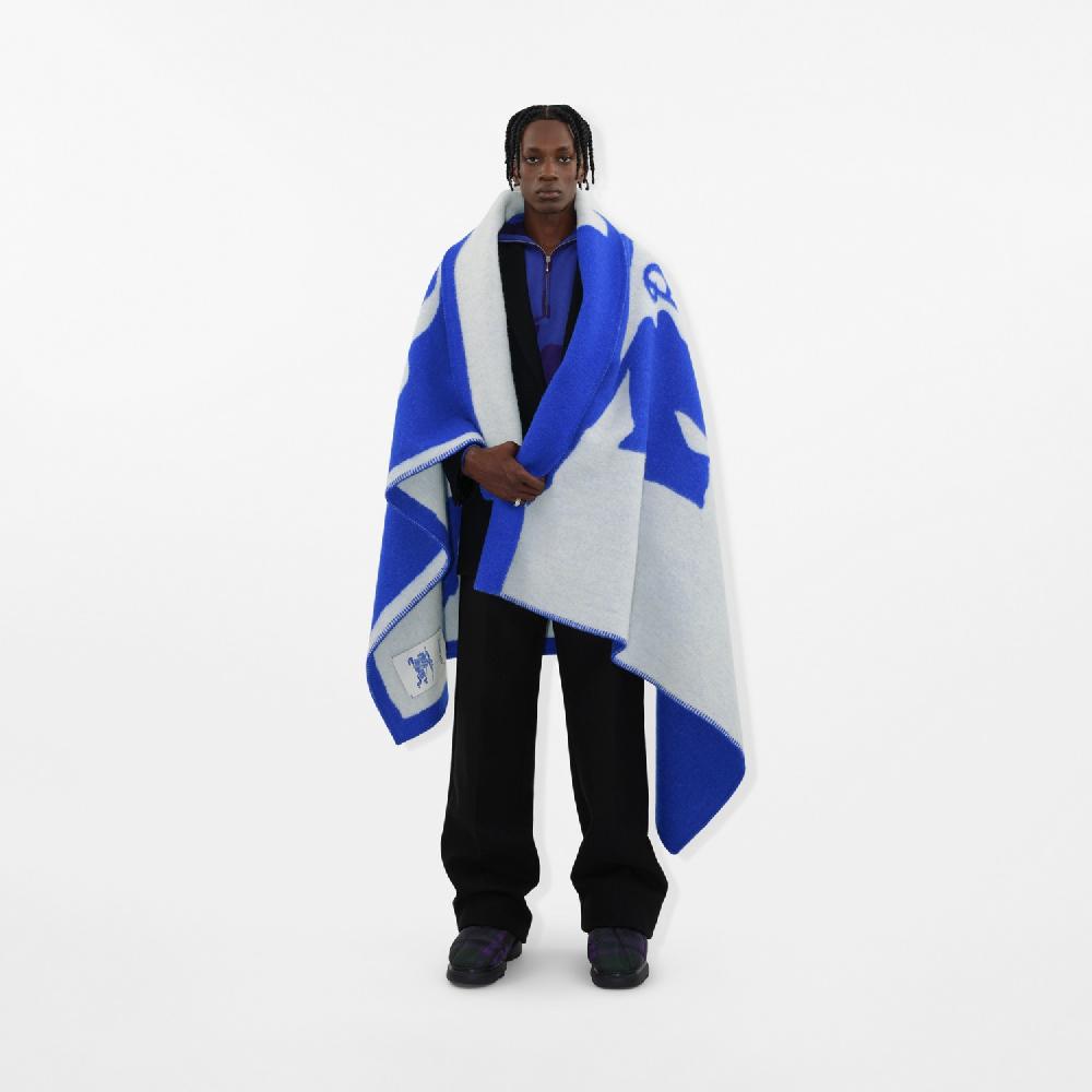 Burberry Manta En Lana Con EKDPrecio 1.550 00 € Pasarela