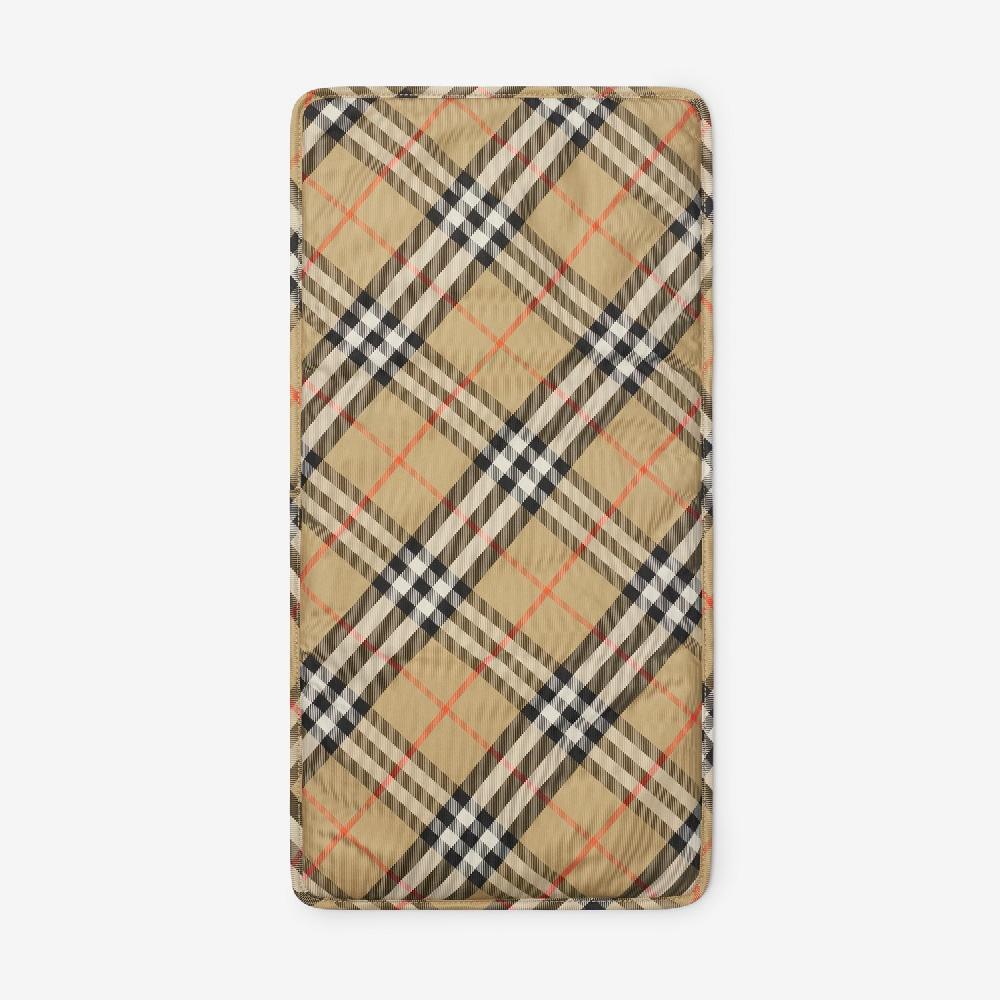 Burberry Mochila Con Cambiador Para BebésPrecio 970 00 €