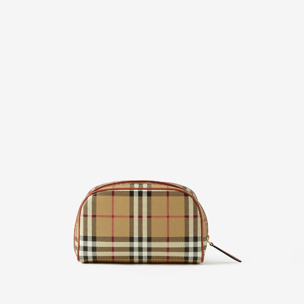 Burberry Neceser De Viaje Check PequeñoPrecio 320 00 € Disponibilidad Limitada