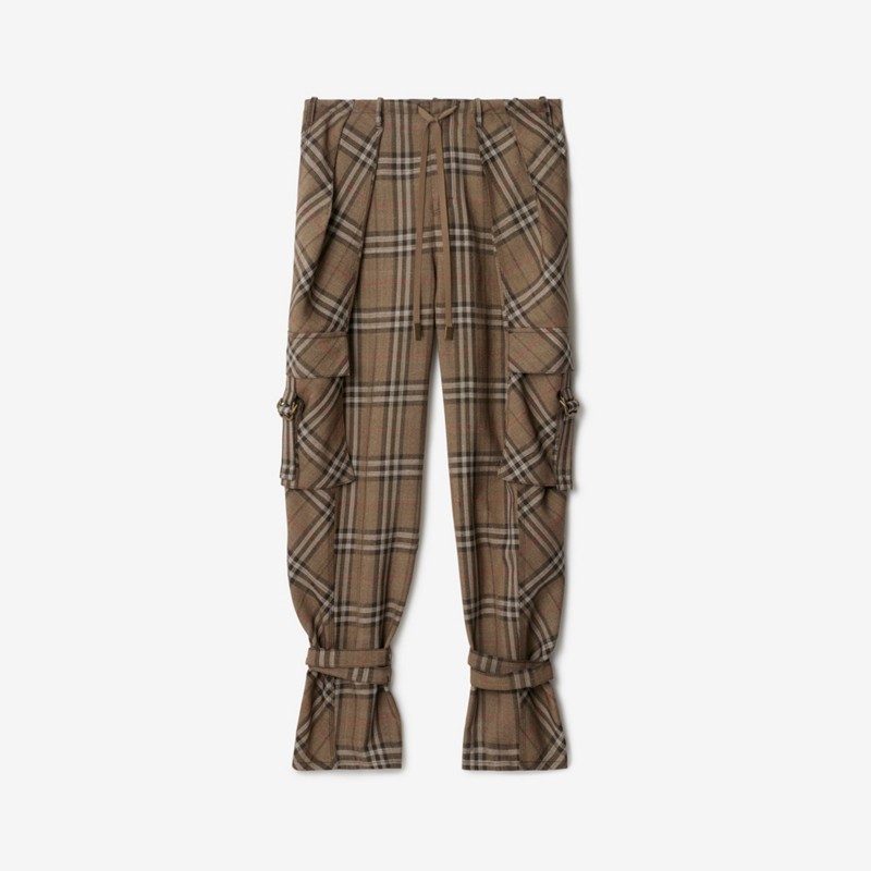 Burberry Pantalones cargo en mezcla de seda CheckPrecio 1.990 00 € Novedades