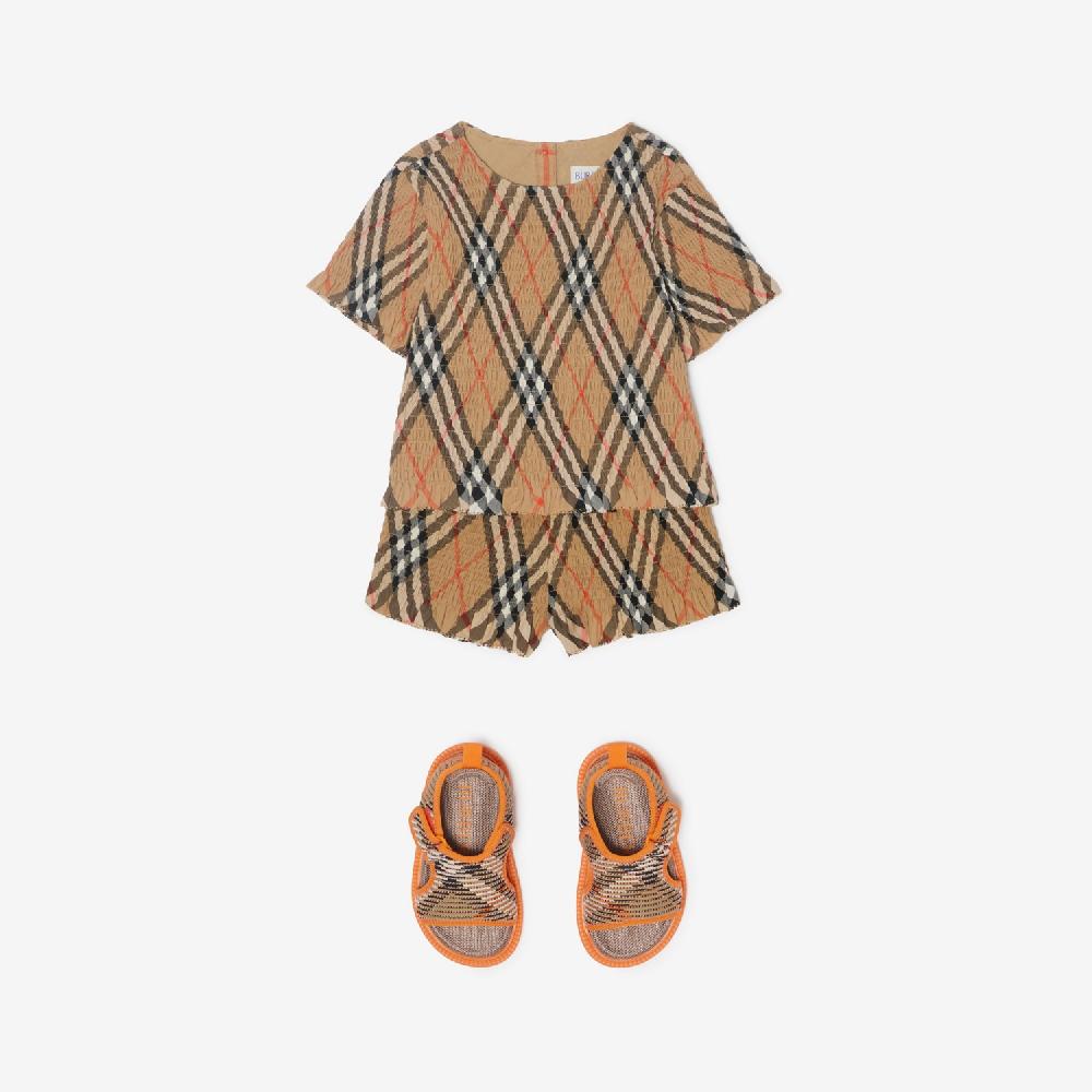 Burberry Pantalones Cortos En Algodón CheckPrecio 170 00 € 6-24 Meses