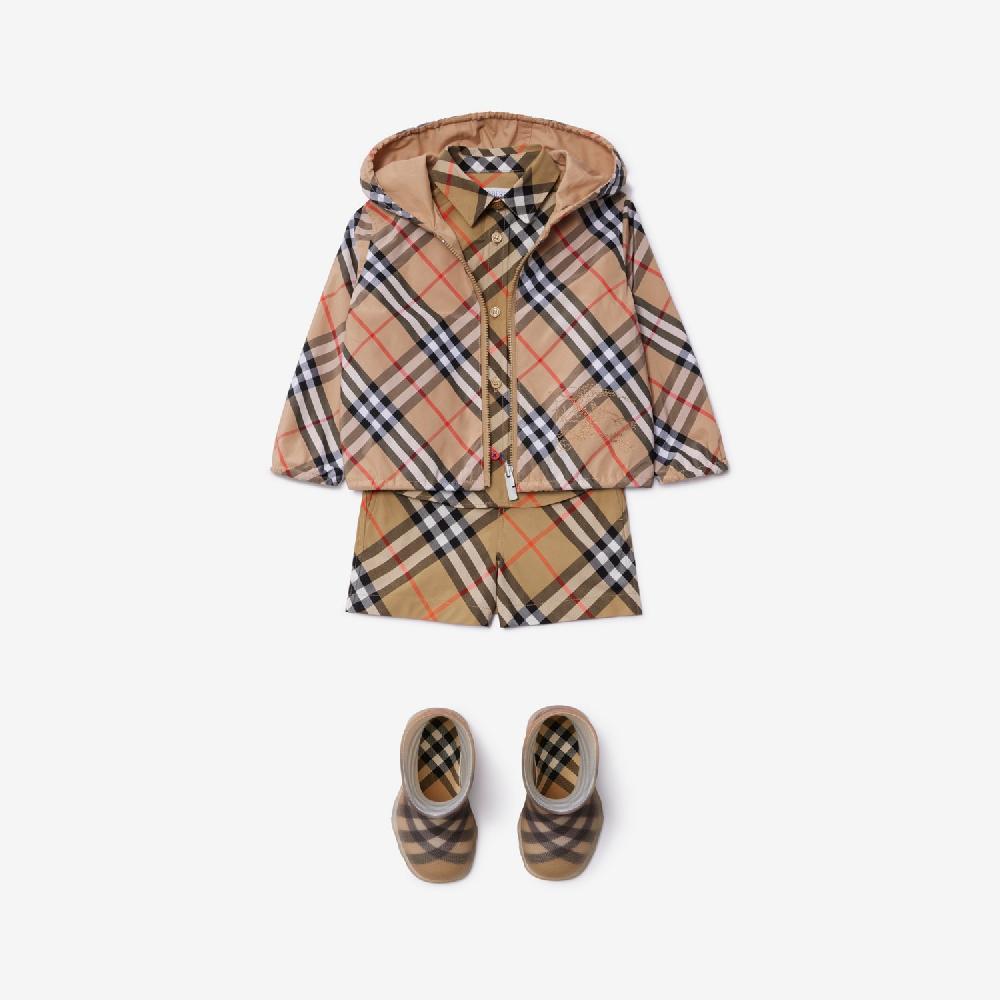 Burberry Pantalones Cortos En Algodón CheckPrecio 220 00 € 6-24 Meses