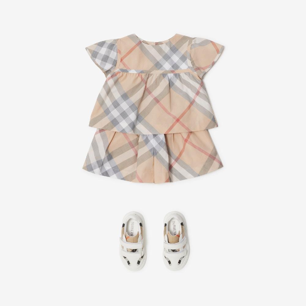 Burberry Pantalones Cortos En Algodón CheckPrecio 230 00 € 6-24 Meses