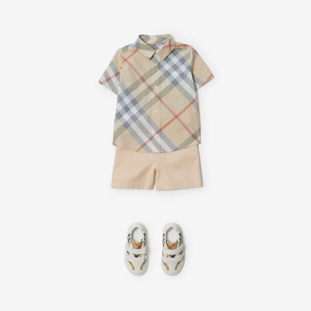 Burberry Pantalones Cortos En Mezcla De AlgodónPrecio 190 00 € 6-24 Meses