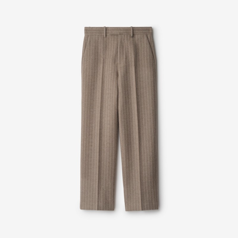 Burberry Pantalones de vestir con raya diplomática en mezcla de lanaPrecio 1.450 00 € Pasarela