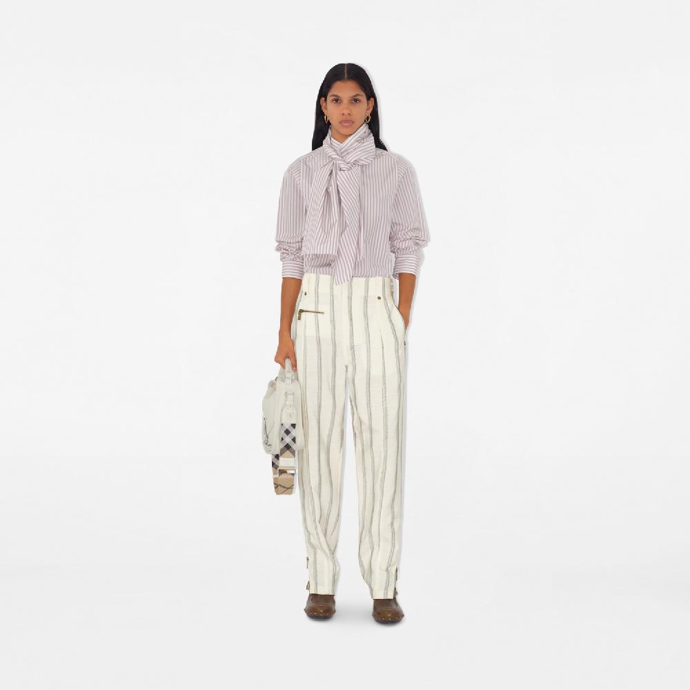 Burberry Pantalones De Vestir En Mezcla De Seda A RayasPrecio 1.850 00 € Novedades