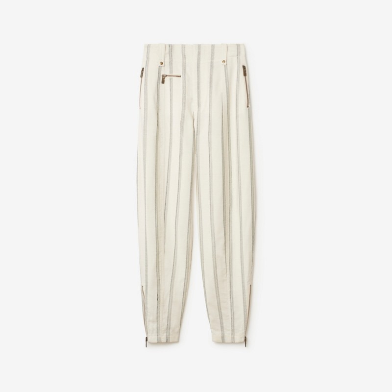 Burberry Pantalones de vestir en mezcla de seda a rayasPrecio 1.850 00 € Novedades