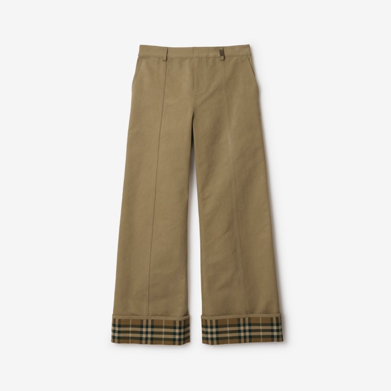 Burberry Pantalones en algodón y nailonPrecio 1.090 00 € Pasarela