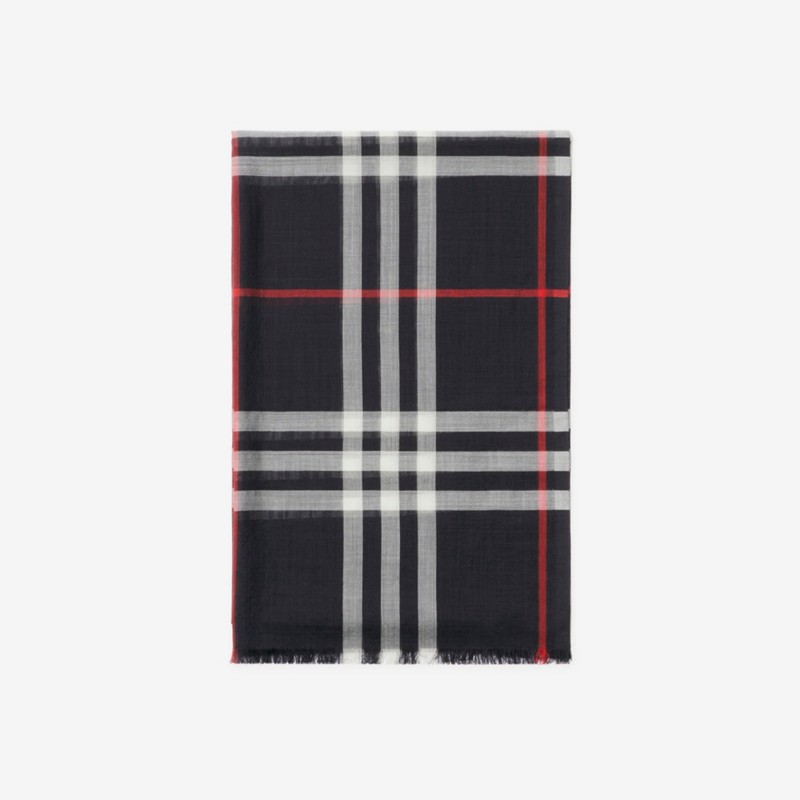 Burberry Pañuelo en lana y seda CheckPrecio 390 00 €