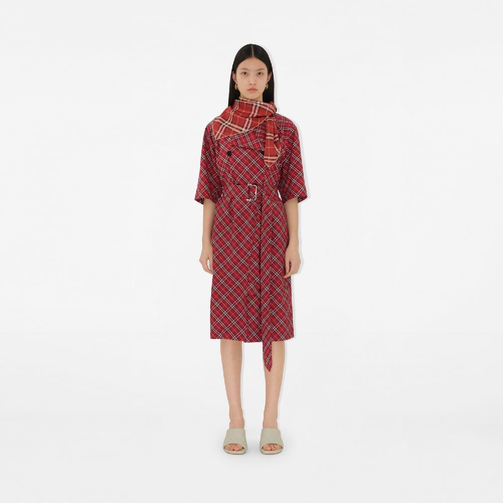 Burberry Pañuelo En Seda CheckPrecio 450 00 € Año Nuevo Lunar