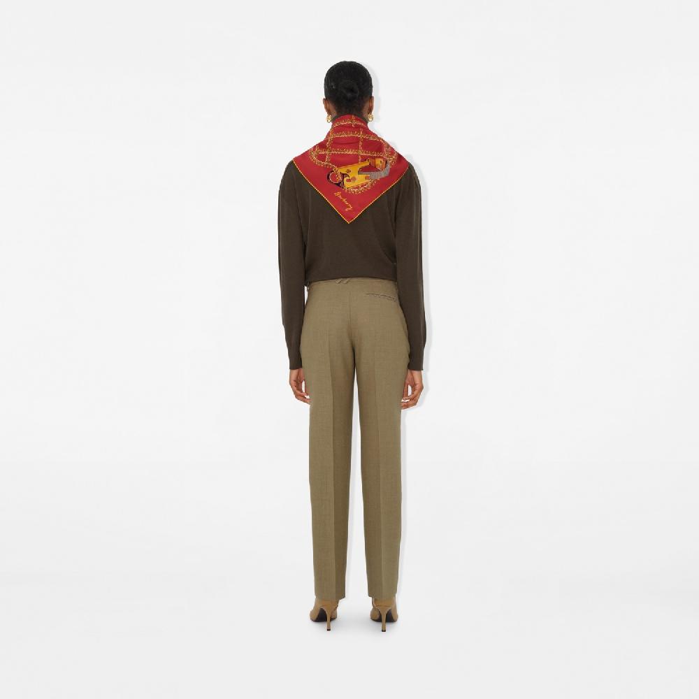 Burberry Pañuelo En Seda Con Cuadros Y CadenasPrecio 450 00 €