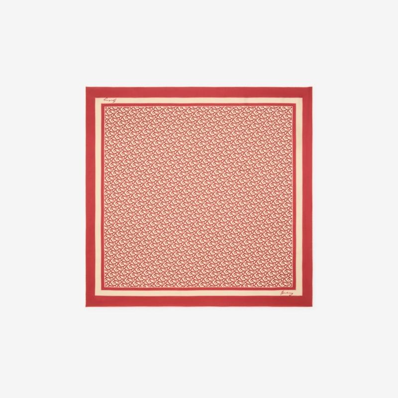 Burberry Pañuelo en seda con motivo B CharmPrecio 450 00 €
