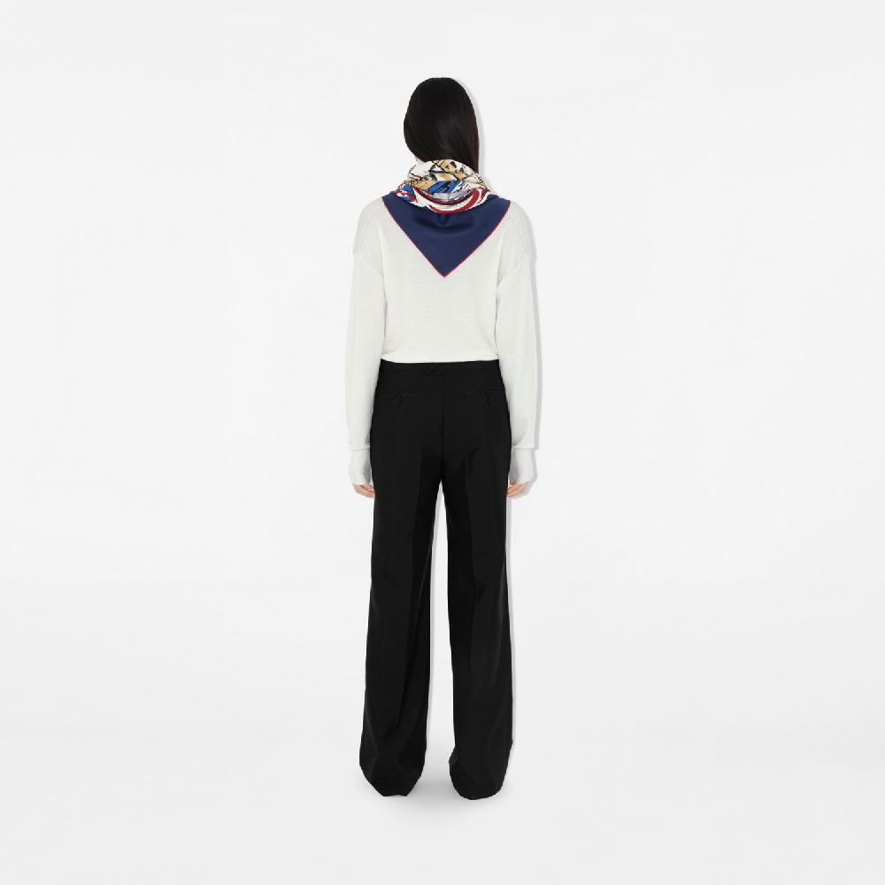 Burberry Pañuelo En Seda Con Tower BridgePrecio 450 00 €