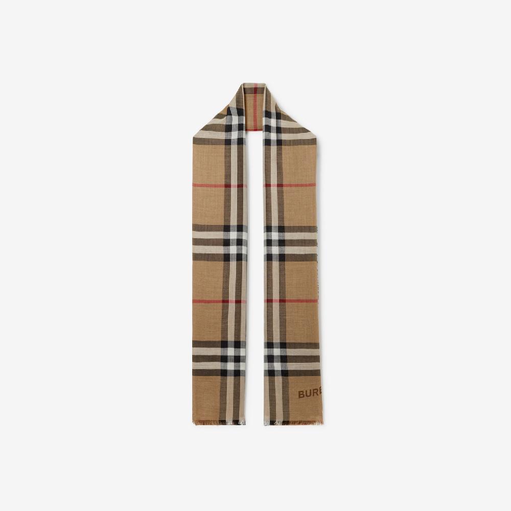 Burberry Pañuelo Reversible En Lana Y Seda CheckPrecio 490 00 €