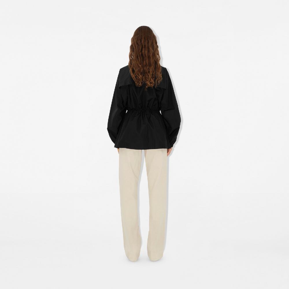 Burberry Parka Corta En Nailon Y AlgodónPrecio 1.350 00 €