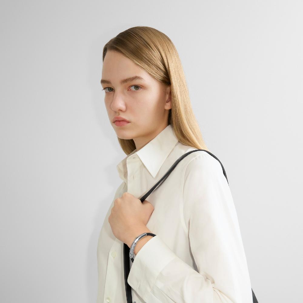 Burberry Pulsera En Piel Con Detalle A CuadrosPrecio 270 00 € Costume Jewellery