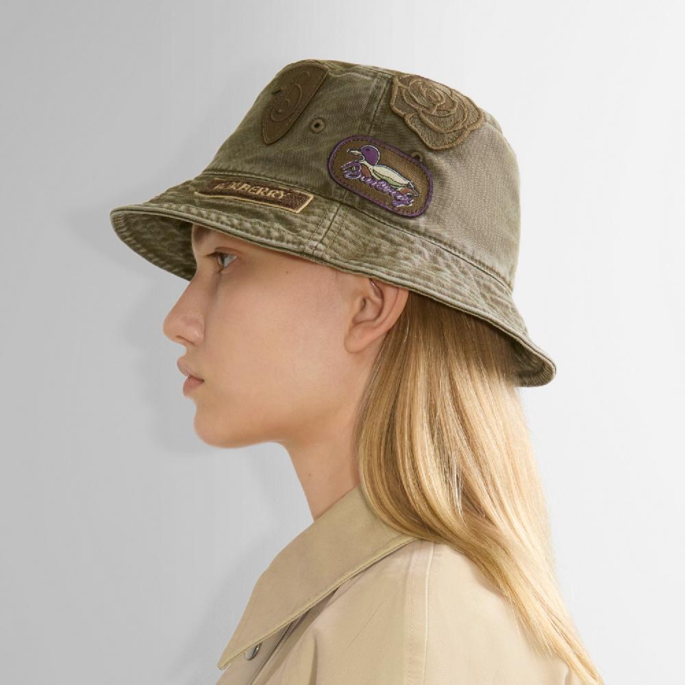 Burberry Sombrero De Pesca En Algodón Con DistintivosPrecio 550 00 €