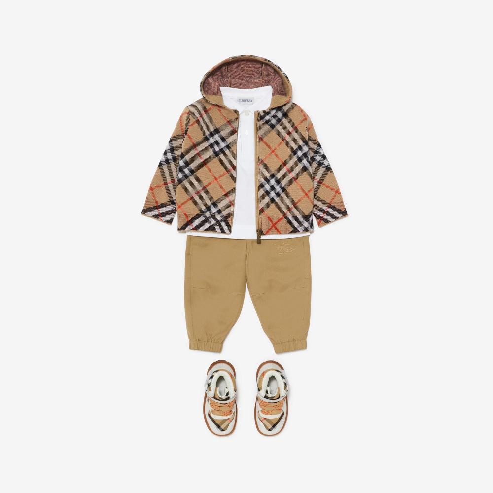 Burberry Sudadera En Lana Check Con Cremallera Y CapuchaPrecio 370 00 € 6-24 Meses