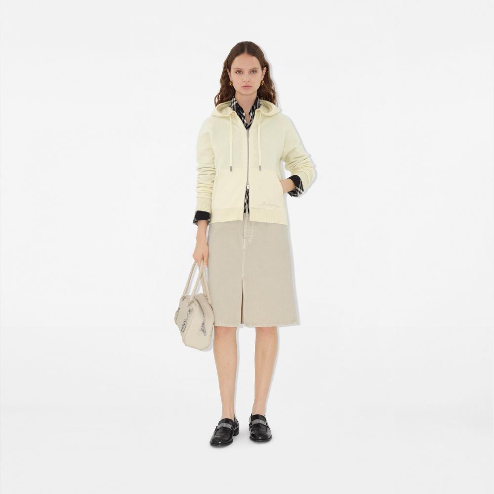 Burberry Sudadera En Lana Y Cachemir Con Capucha Y CremalleraPrecio 1.090 00 €