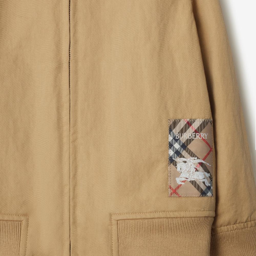 Burberry Sudadera En Nailon Y Algodón Con Etiqueta Check Capucha Y CremalleraPrecio 580 00 € 3-14 Años