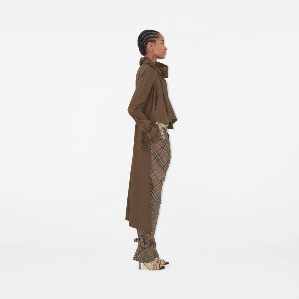 Burberry Trench Coat Largo En Seda Estilo BufandaPrecio 2.950 00 € Novedades