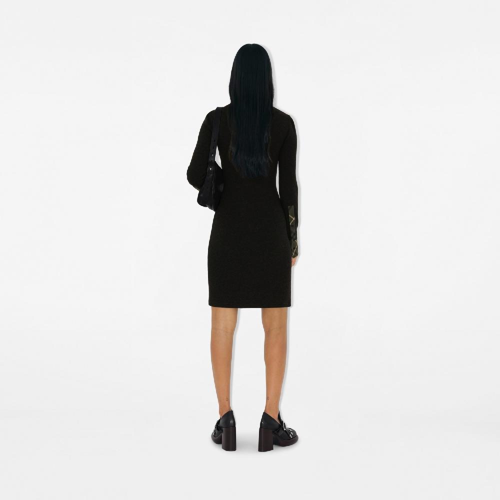 Burberry Vestido Camisero En LanaPrecio 1.450 00 € Pasarela