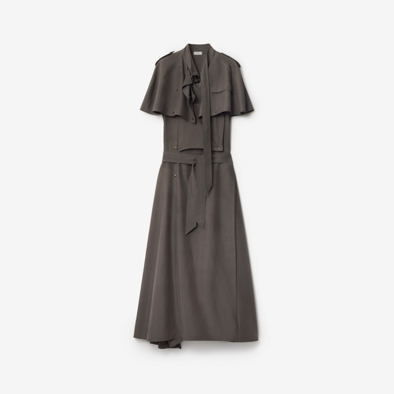 Burberry Vestido estilo trench coat en sedaPrecio 3.490 00 € Novedades