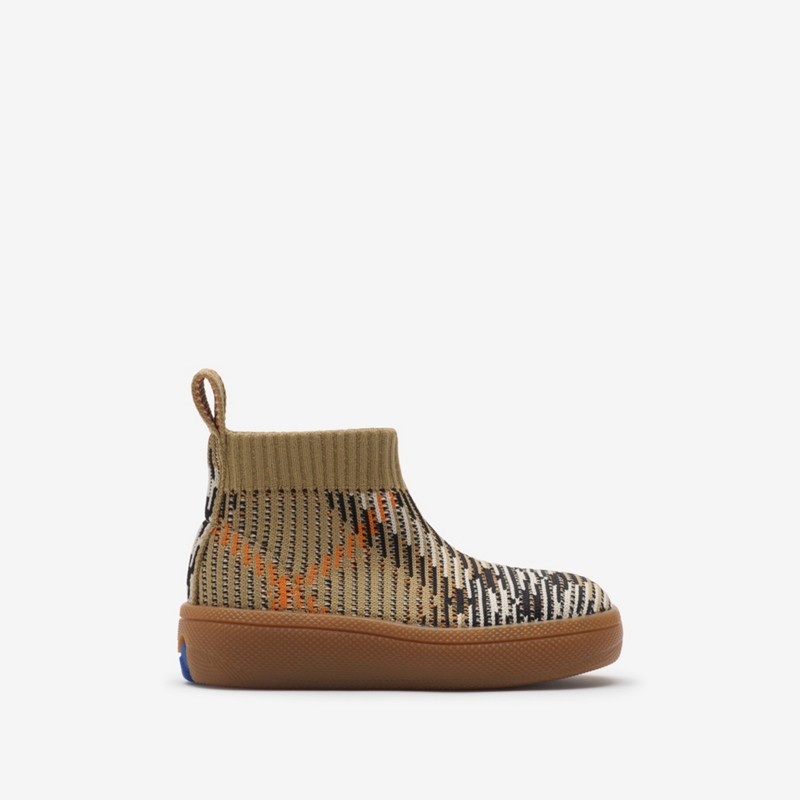 Burberry Zapatillas deportivas con calcetín CheckPrecio 350 00 € 6-36 meses