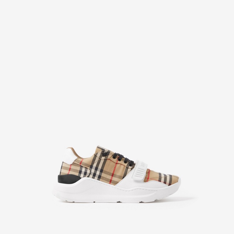 Burberry Zapatillas deportivas en tejido Check piel y antePrecio 650 00 € Disponibilidad limitada