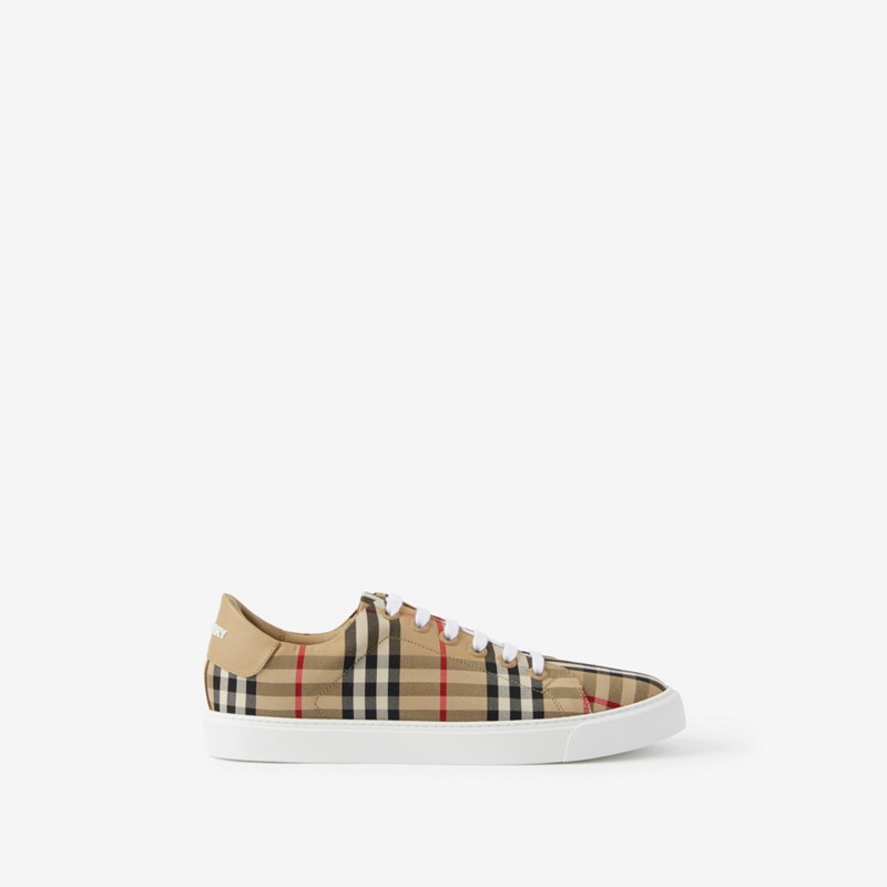 Burberry Zapatillas deportivas en tejido Check y pielPrecio 490 00 € Disponibilidad limitada