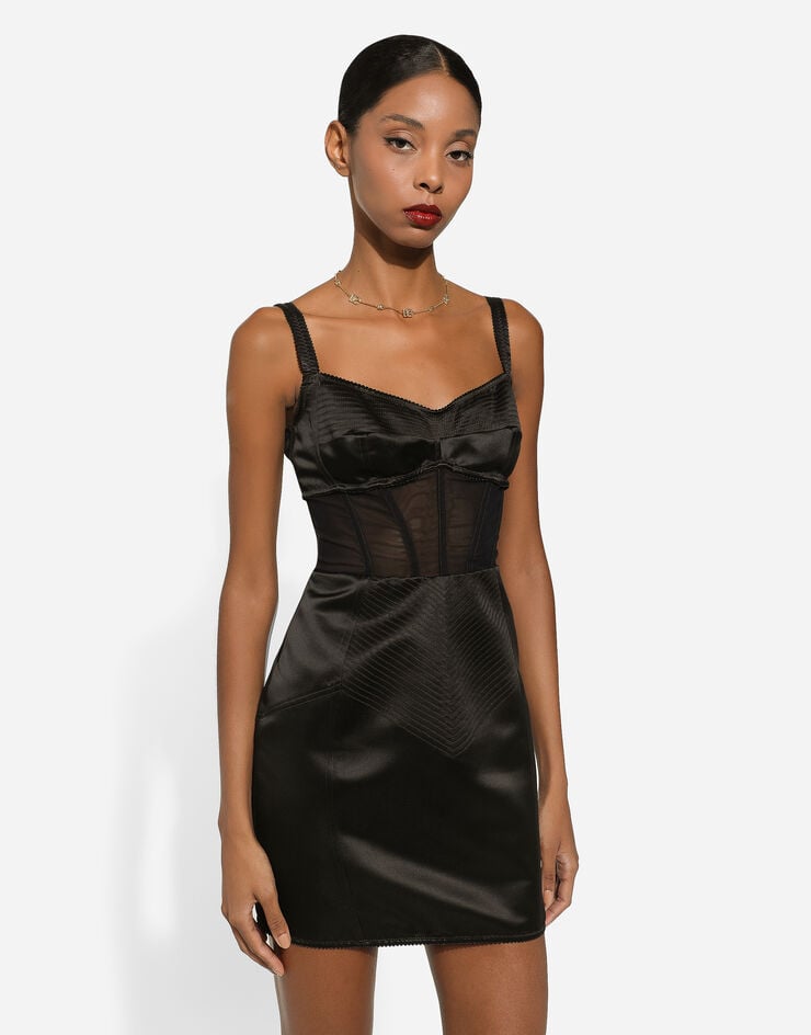 Dolce & Gabbana Collar Corto Con Varios Logotipos DG