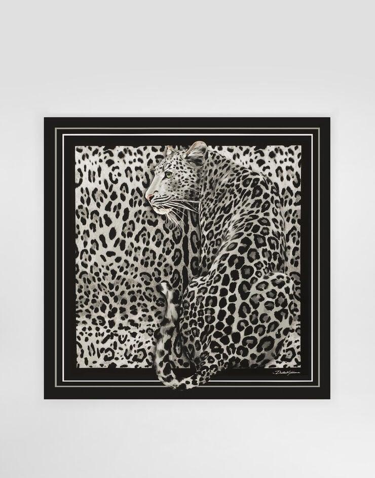 Dolce & Gabbana Fular en sarga de seda con estampado leopardo 70 x 70