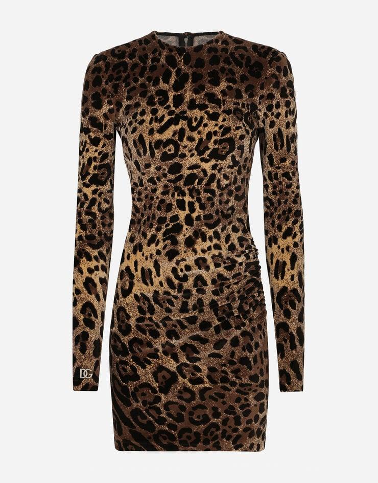 Dolce & Gabbana Vestido corto de chenilla en jacquard con logotipo DG