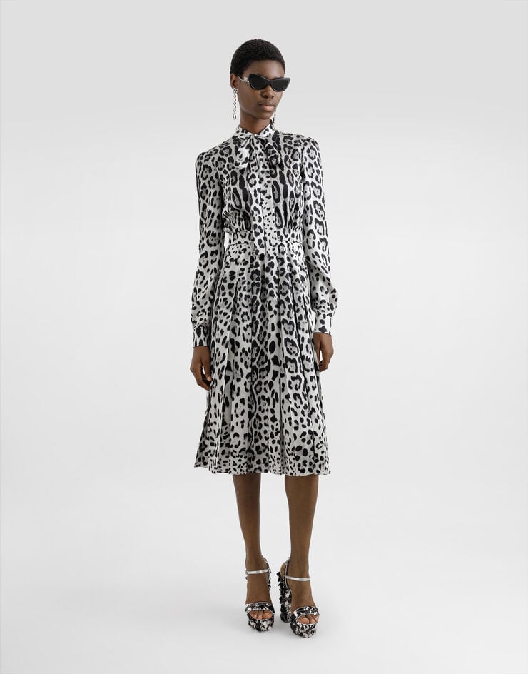 Dolce & Gabbana Vestido Longuette Camisero De Raso Con Lazo Estampado Leopardo