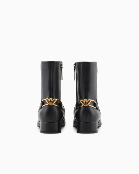 Armani Botín Bajo De Napa Con Placa De águila