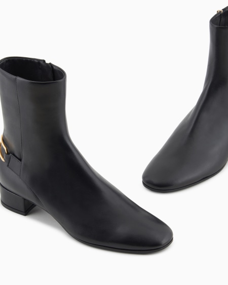 Armani Botín Bajo De Napa Con Placa De águila