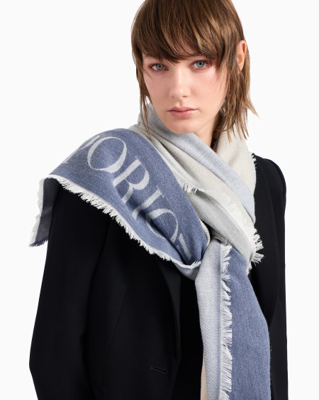 Armani Estola Con Bandas Verticales Multicolor