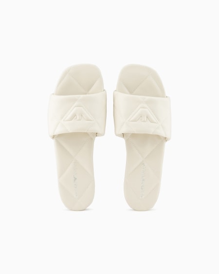 Armani Sandalia Efecto Napa Acolchada Con águila