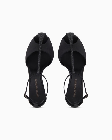 Armani Sandalia En T Con Tacón De Raso Y Strass