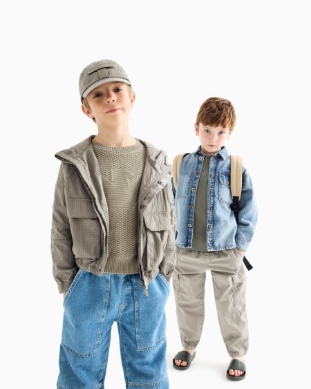 Armani Vaqueros Con Cintura Y Bajo Elásticos