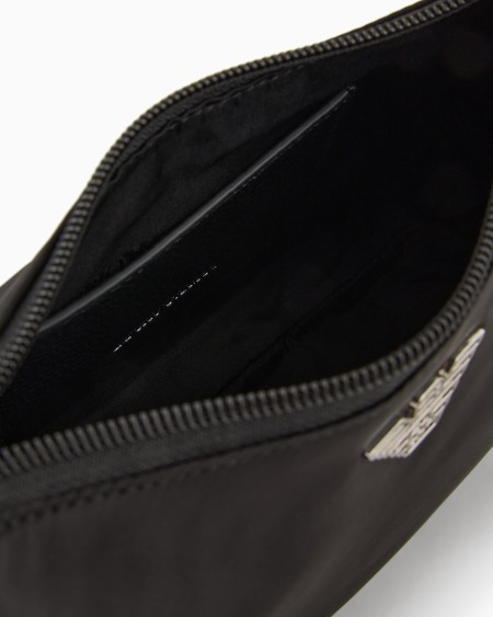 Armani Bolso Baguette En Nailon Reciclado Con Placa De águila ASV