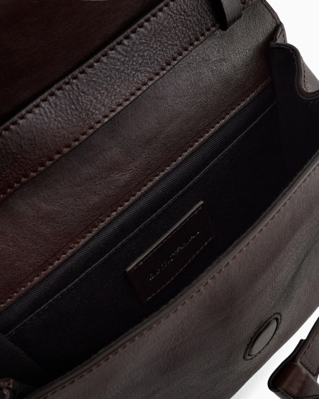 Armani Bolso Bandolera De Piel Con Solapa Y Logotipo En Relieve